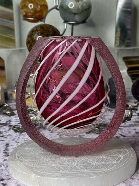 Lotus Pink Swirl Glass Vase - LPSGV01